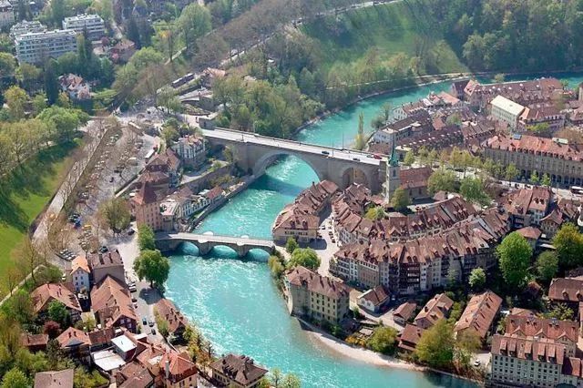 瑞士首都是日内瓦还是伯尔尼_瑞士的首都是哪里_瑞士首都是哪个城市