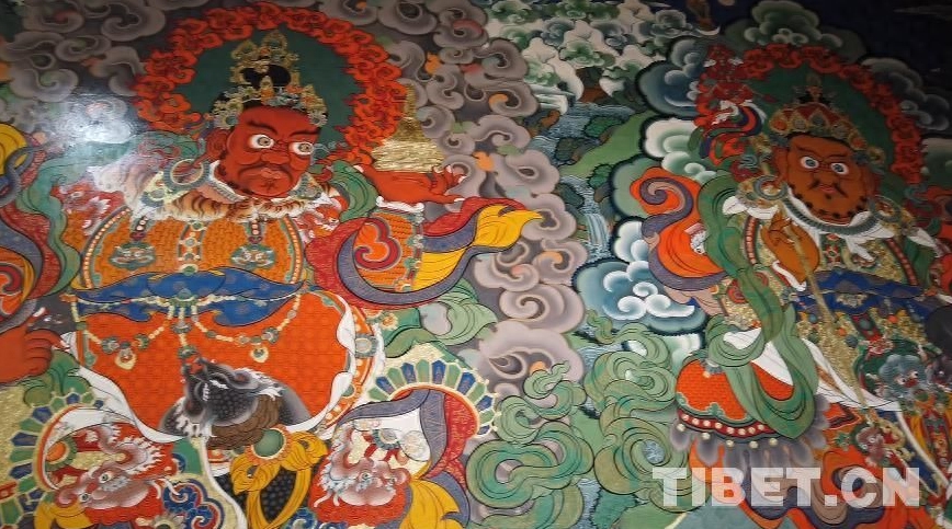 走进西藏哲蚌寺，感受夏日古寺的清幽与肃穆