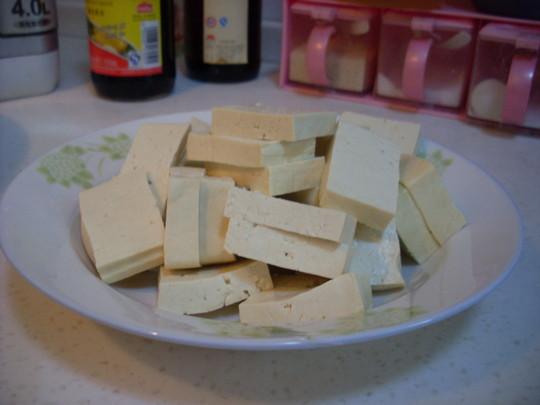 内脂豆腐与普通豆腐有什么区别_豆腐脂区别普通内有蛋白质吗_豆腐脂是什么
