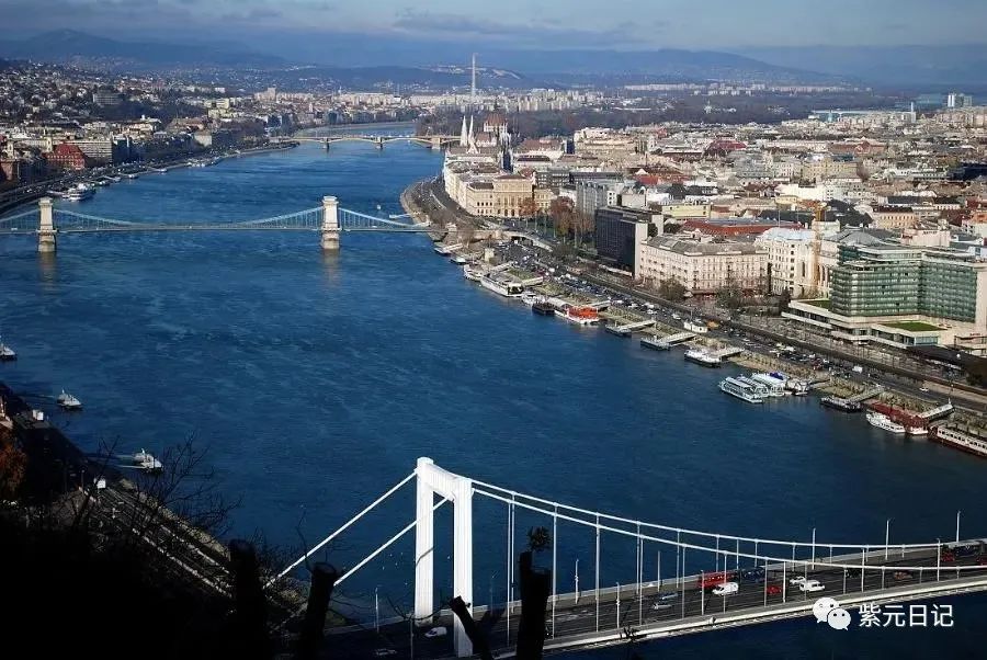 欧洲最长的河流是什么河_哪条河是欧洲最长的河流_欧洲河流最长的是