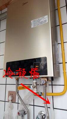 直排式燃气热水器_燃气热水器直排_热水器排燃气直式怎么排